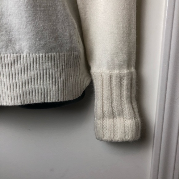 ‘Winter White' Long Sleeve Sweater - Picture 4 of 5